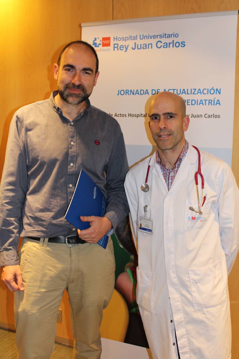 2018 02 28 Los doctores Iván Carabaño (izda) y Gonzalo Ares (dcha), orga...