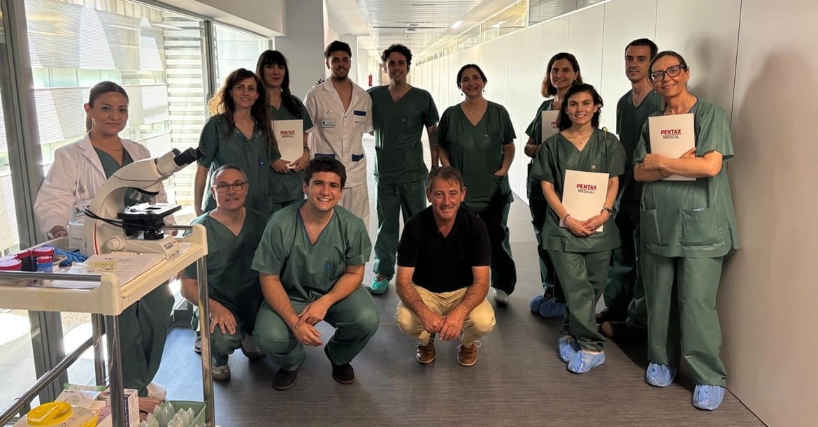 Organizadores, profesores y participantes en el curso
