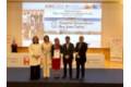 Marta del Olmo, Marta García Camí y el Dr. Jorge Short recogieron el Premio BiC al Mejor Hospital de Complejidad Media