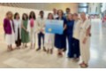 Gran parte del equipo de la Dirección Gerencia del HURJC con el diploma acreditativo del sello dorado JCI