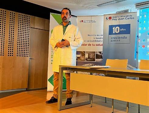 2022 06 20 Un momento de la intervención del Dr. David Carracedo