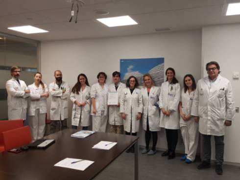 2019 02 21 La Dra. Martín Ríos recogió el diploma acreditativo