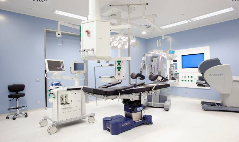 2022 03 15 Robot quirúrgico Xi Da Vinci del Hospital Universitario Rey Juan Carlos